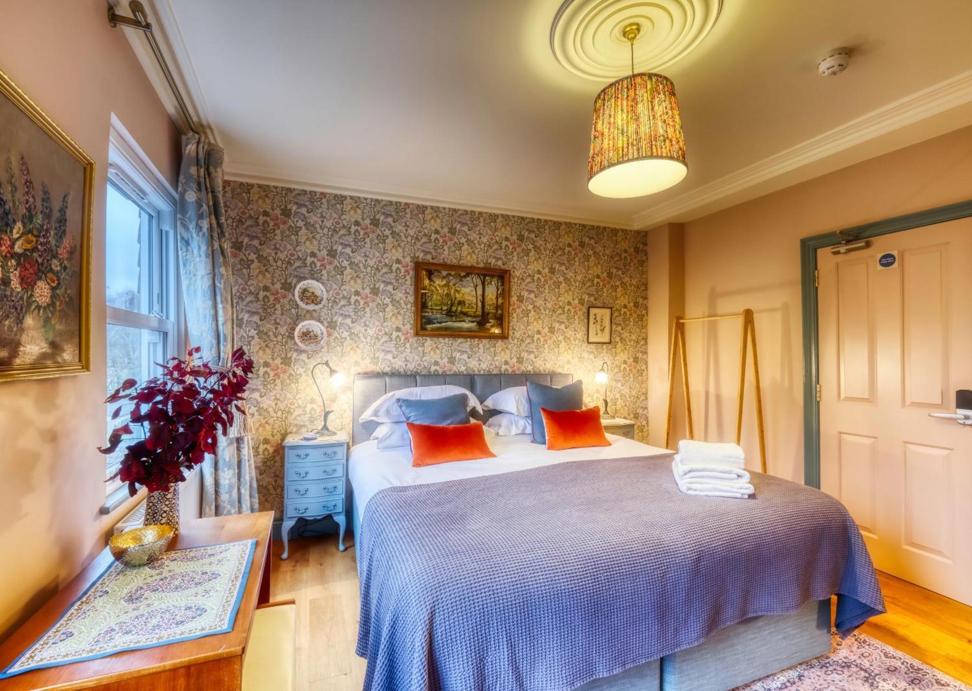 The Bluebell Hotel บาธ ภายนอก รูปภาพ