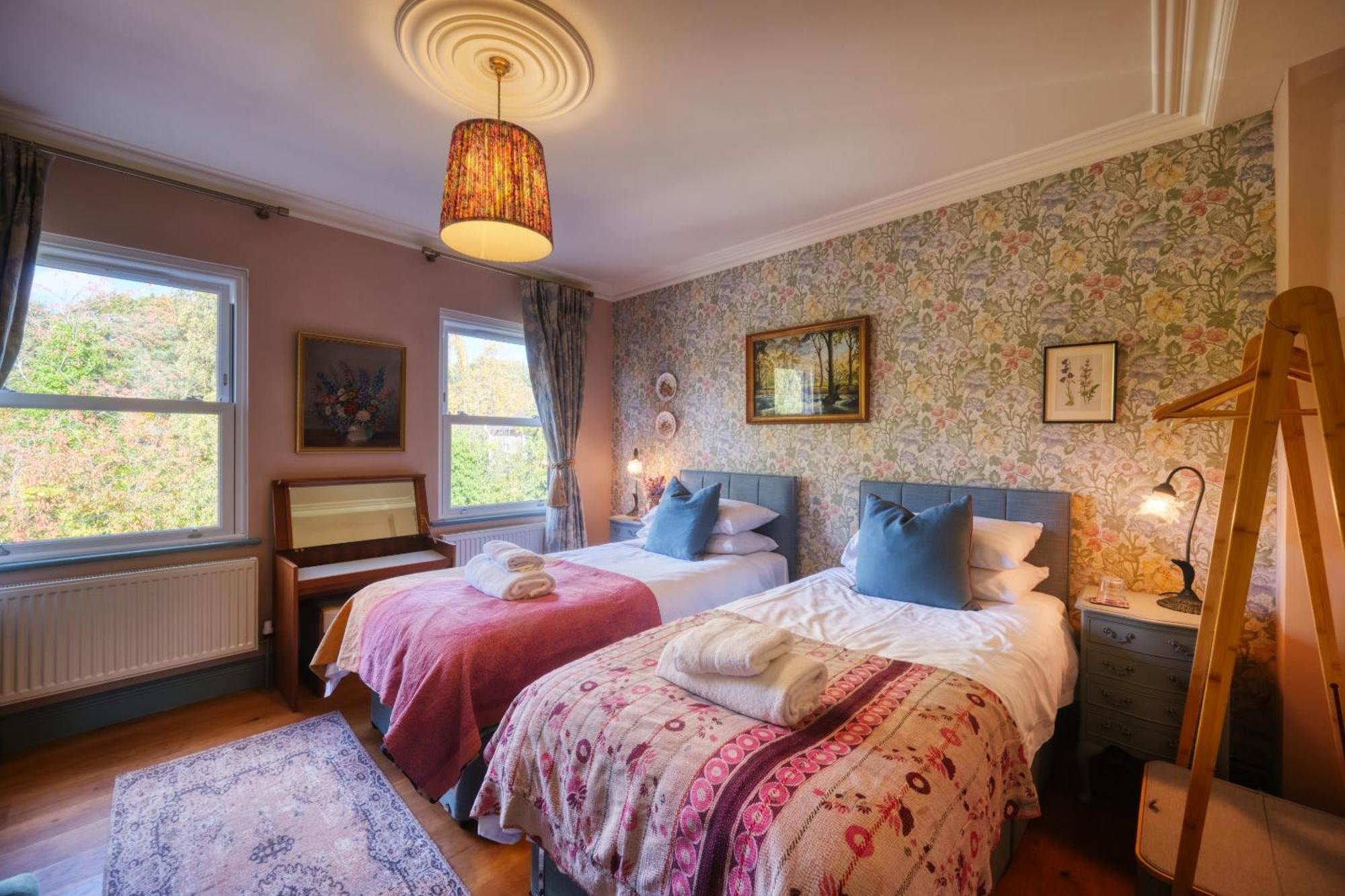 The Bluebell Hotel บาธ ภายนอก รูปภาพ
